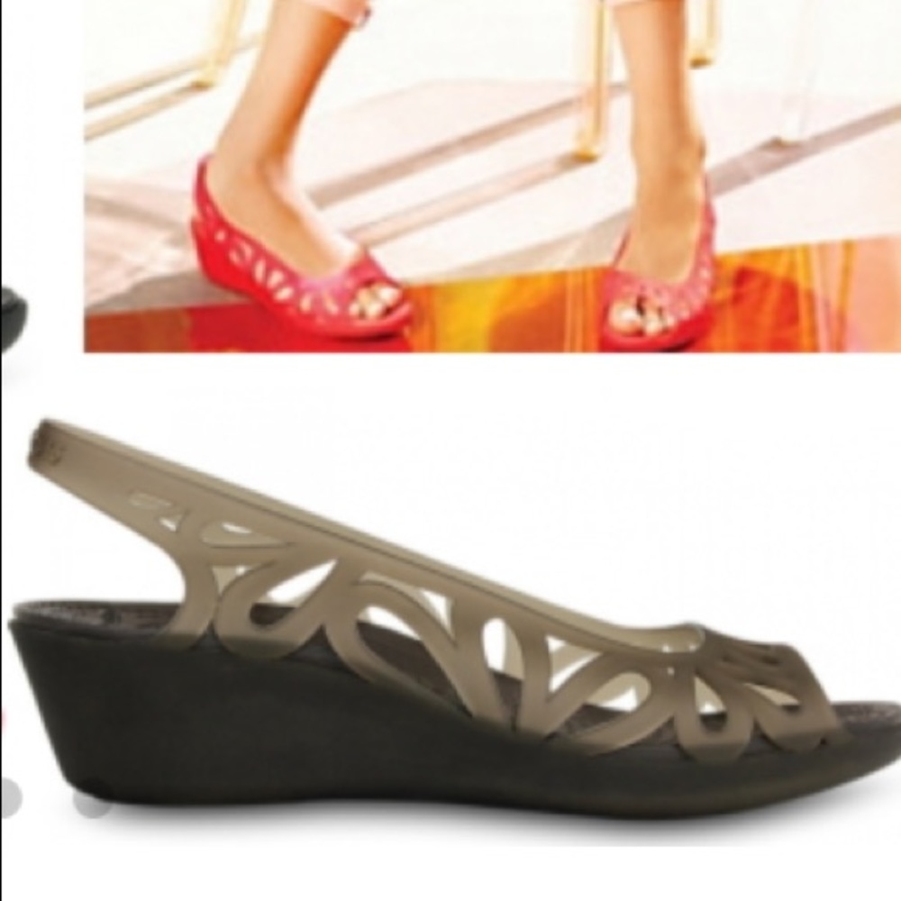 Gray Crocs Sandals - Picture 4 of 4